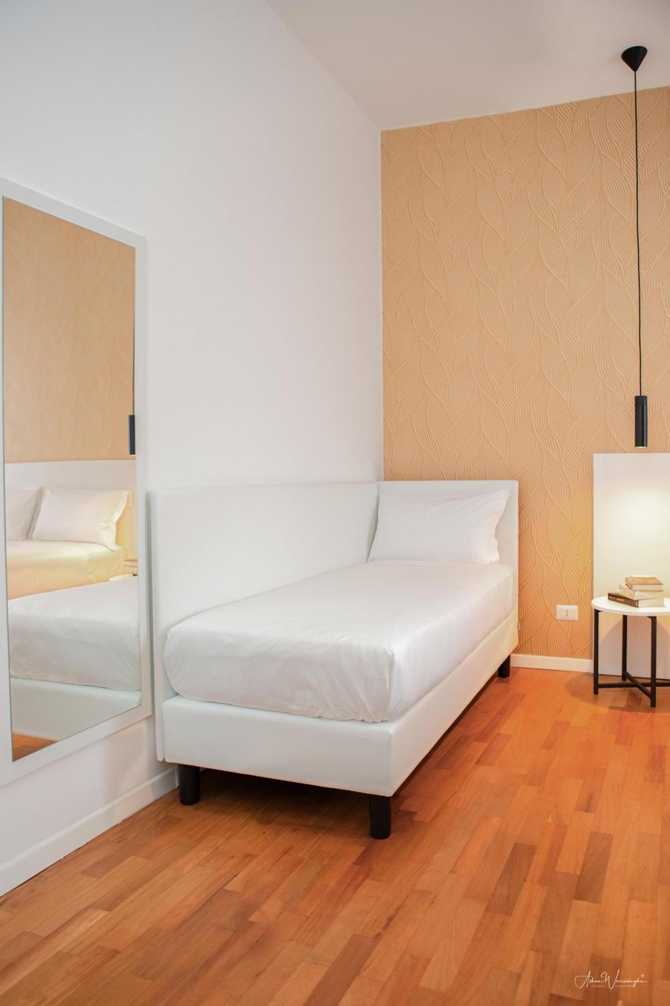 Magikrooms Topaz Рим Экстерьер фото